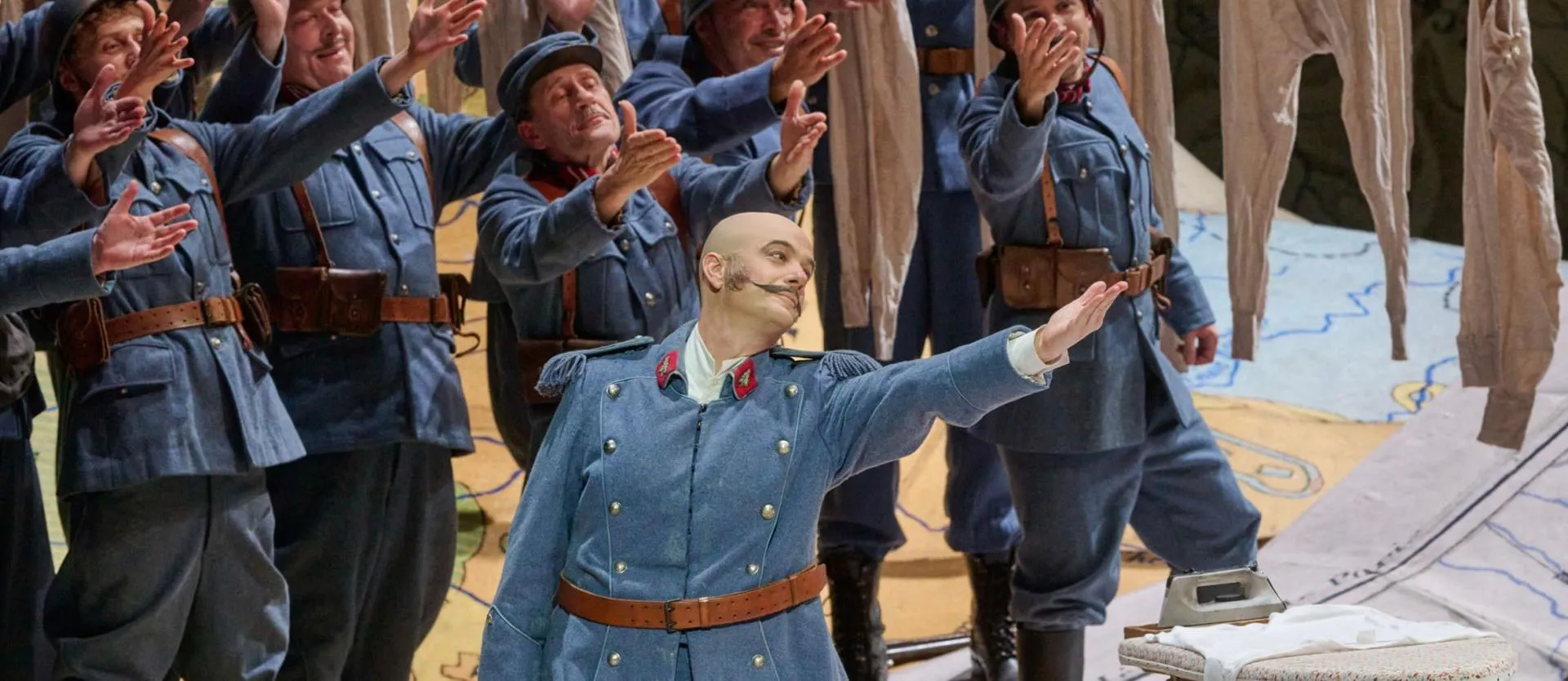 Fiica regimentului
