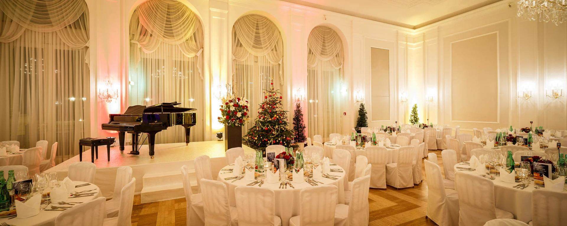 Strauss and Mozart Christmas Gala