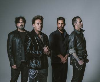 Papa Roach - El Ascenso de la Cucaracha Tour