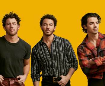 Jonas Brothers - Five Albums. One Night - ツアー