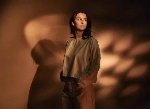 Jasmine Myra, Là où la lumière se pose