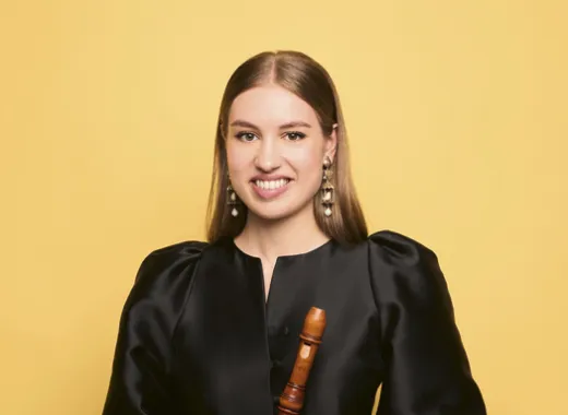 Lucie Horsch, Lucile Boulanger и Justin Taylor
