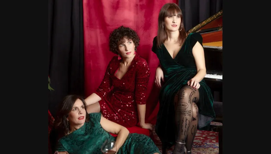 Schick Sisters e ospiti