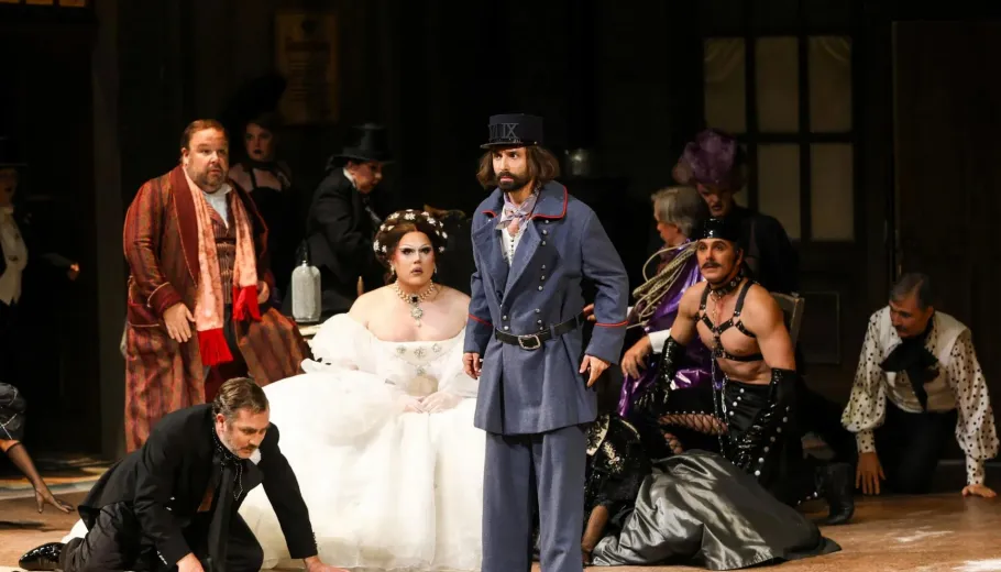 Die Fledermaus, Pride Edition